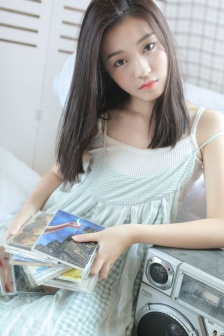 女闺蜜扒开腿让我CAO她
